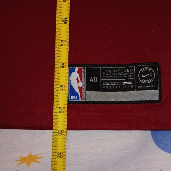 Nike Icon Lebron King James Cleveland Cavaliers Swingman Basketball Jersey - Picture 8 of 8